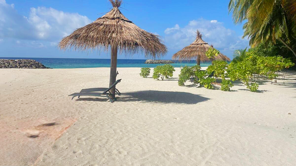 on-the-beach-maldives-varie-bikini beach buruni Bikini Beach